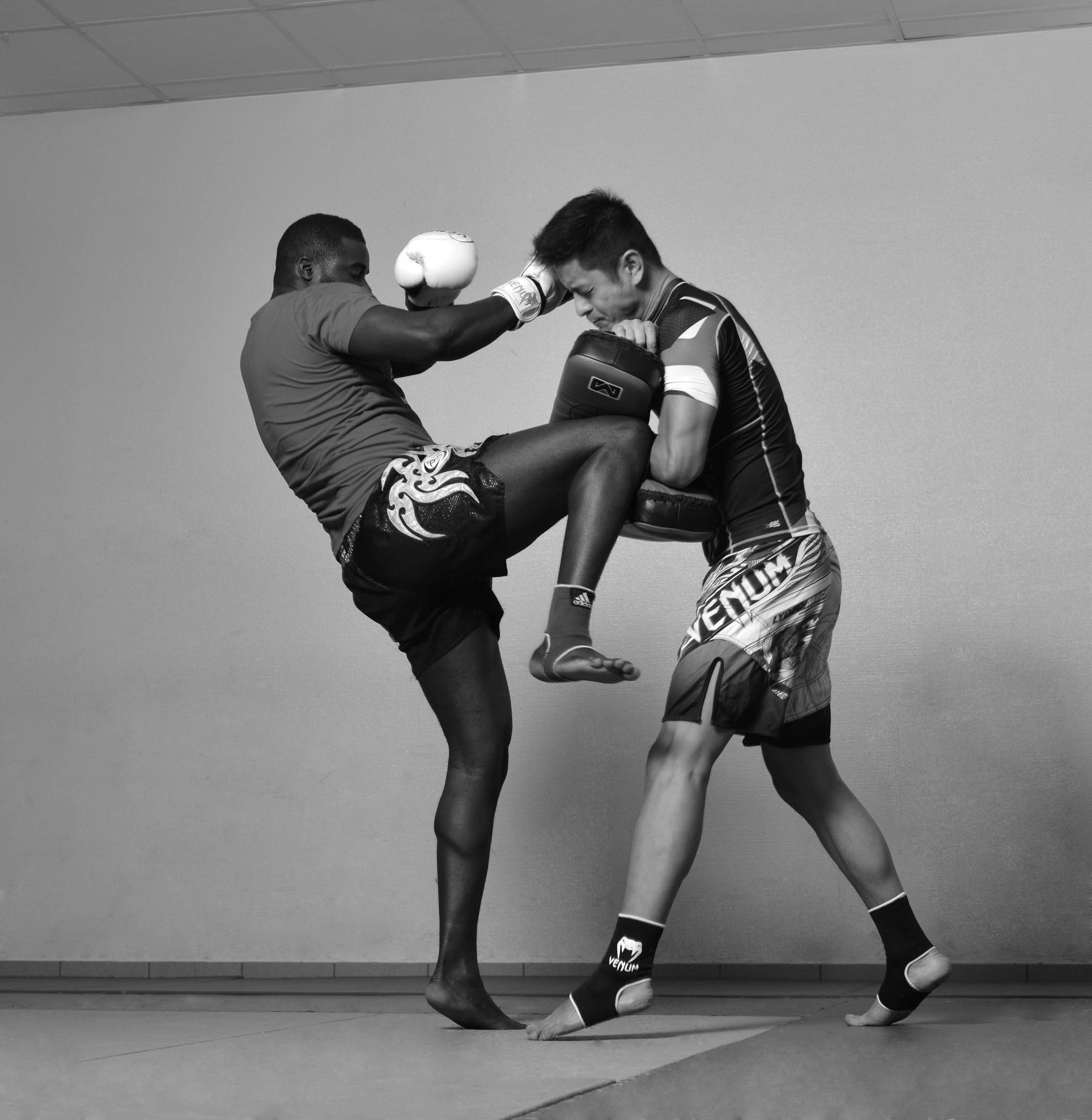Cours de Boxe Thaïlandaise à Rennes au Club Défenses Tactiques